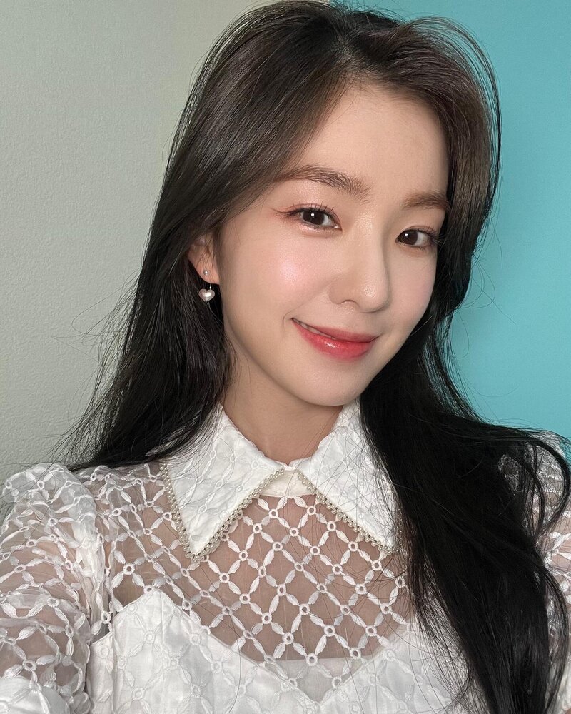 220619 Red Velvet Irene Instagram Update documents 2