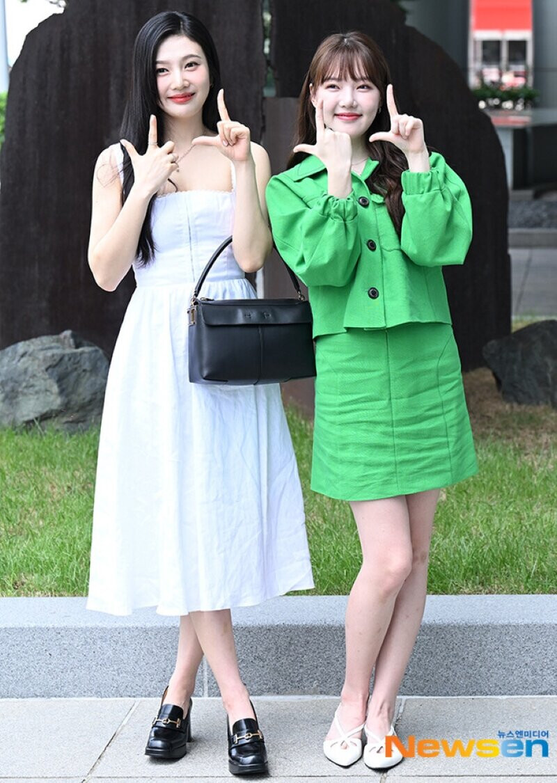 230802 Yerin and Red Velvet's Joy - SBS 'Animal Farm' Commute documents 5