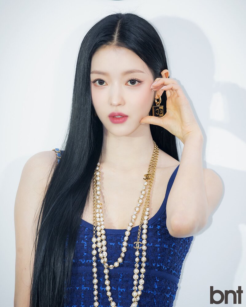 240423 YooA - Chanel Beauty Pop-up Store Event documents 1