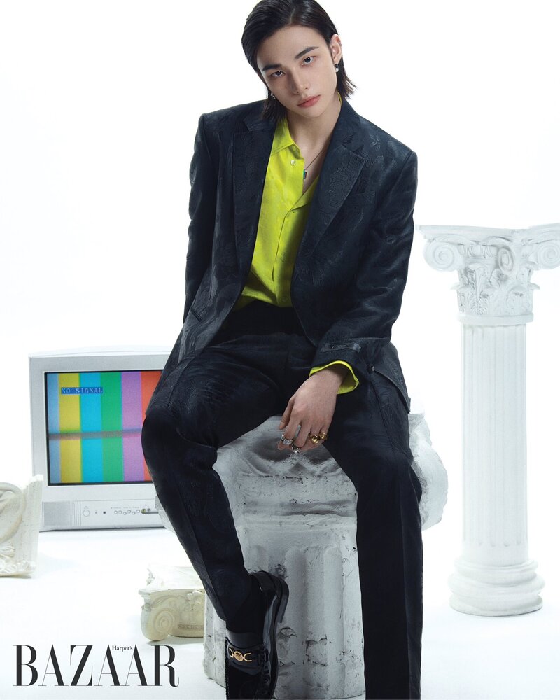 Stray Kids Hyunjin x Versace for Harper's Bazaar Korea December 2023 Issue documents 4