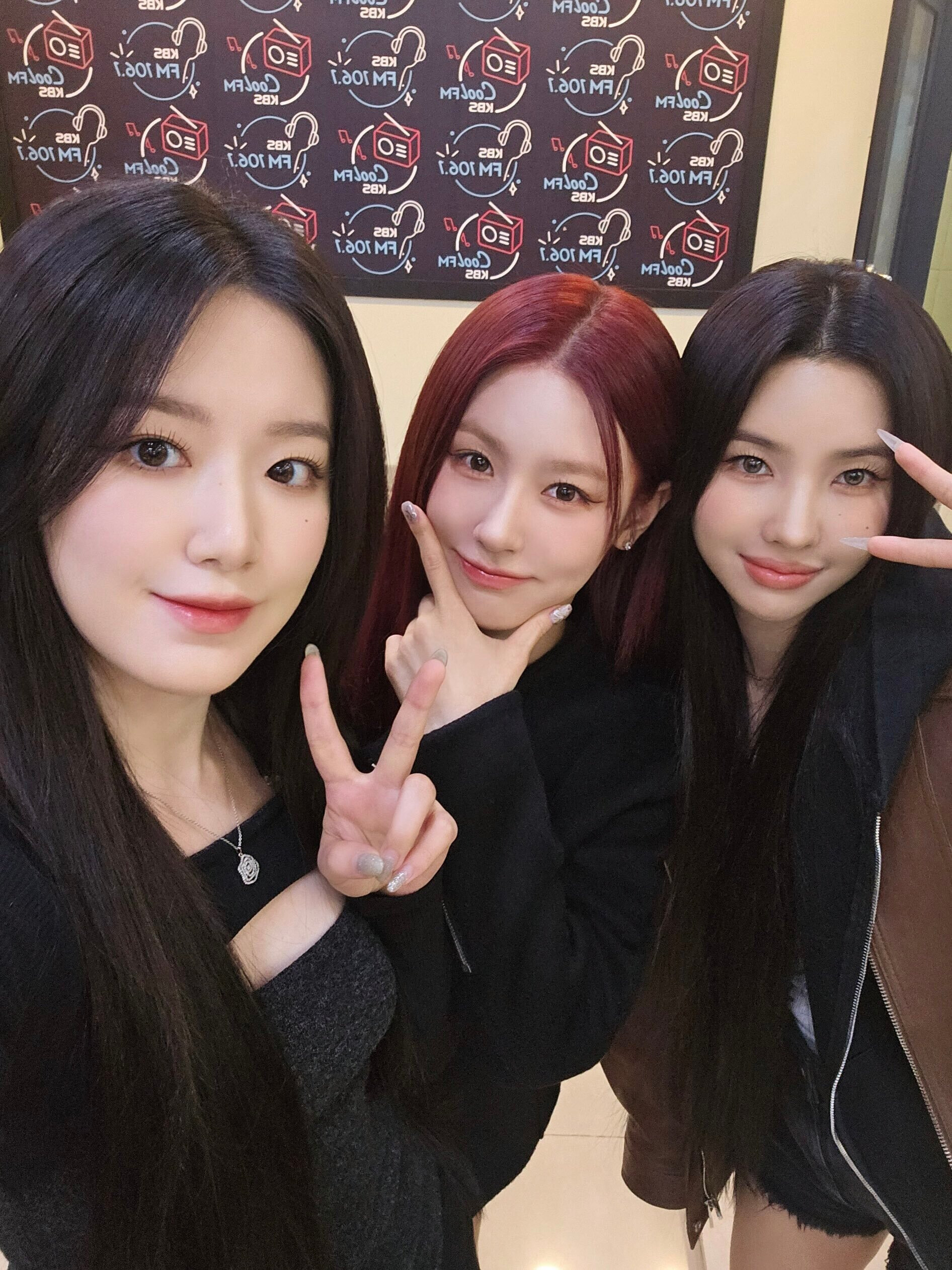 240130 - (G)I-DLE Twitter Update - KBS Cool FM | kpopping