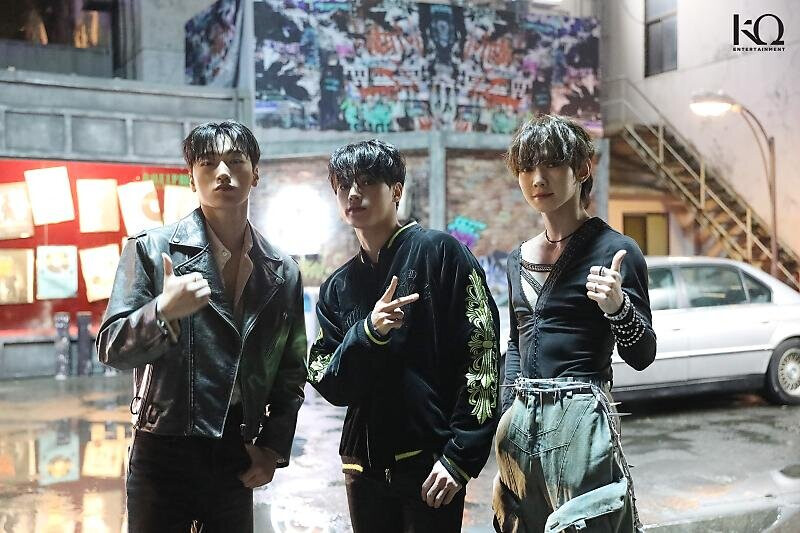 240111 KQ ENTERTAINMENT Naver Update - Yeosang, San and Wooyoung 'IT's You' Behind the Scenes documents 10