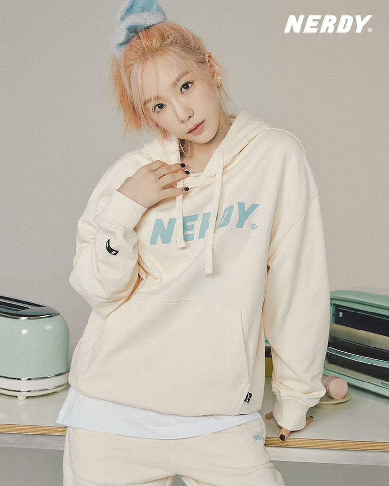 Taeyeon x NERDY 2021 FW Collection documents 7