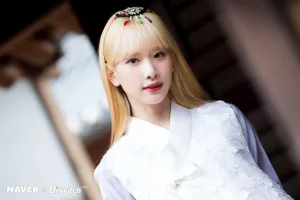 WJSN Seola 2018 Chuseok Greeting photoshoot by Naver x Dispatch