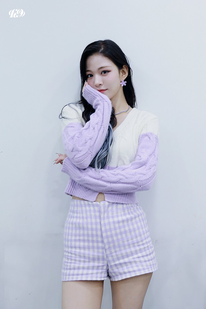 211003 fromis_9 Naver Post - 'Talk & Talk' Music Shows Behind documents 10