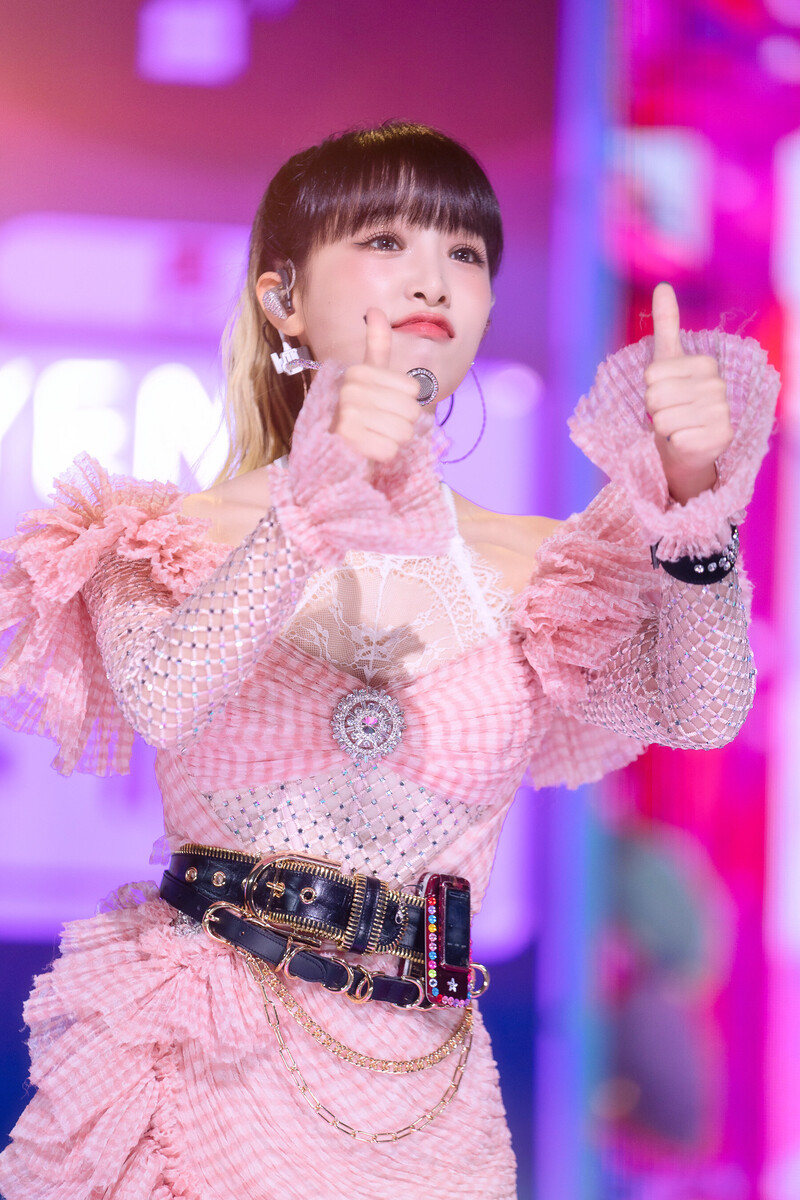 220807 YENA - 'SMARTPHONE' at Inkigayo documents 1