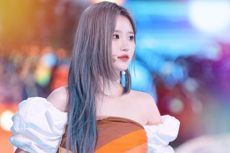 220703 fromis_9 Hayoung - 'Stay This Way' at Inkigayo documents 7