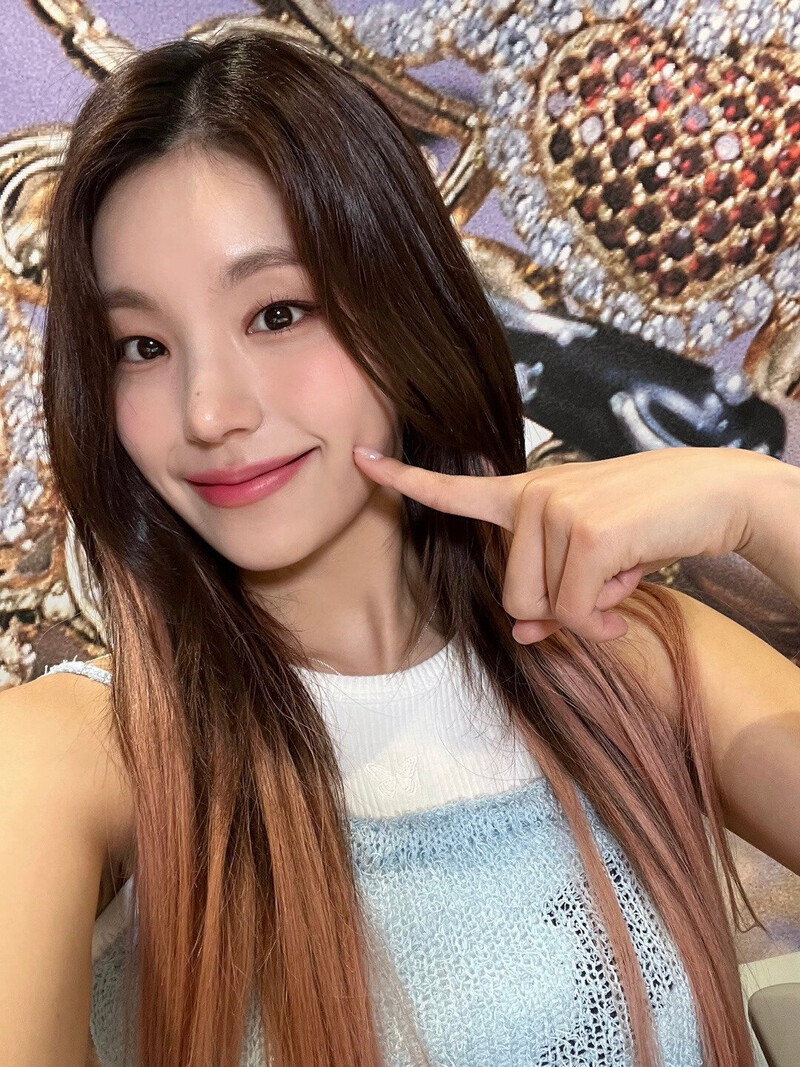 220828 ITZY Twitter Update documents 2