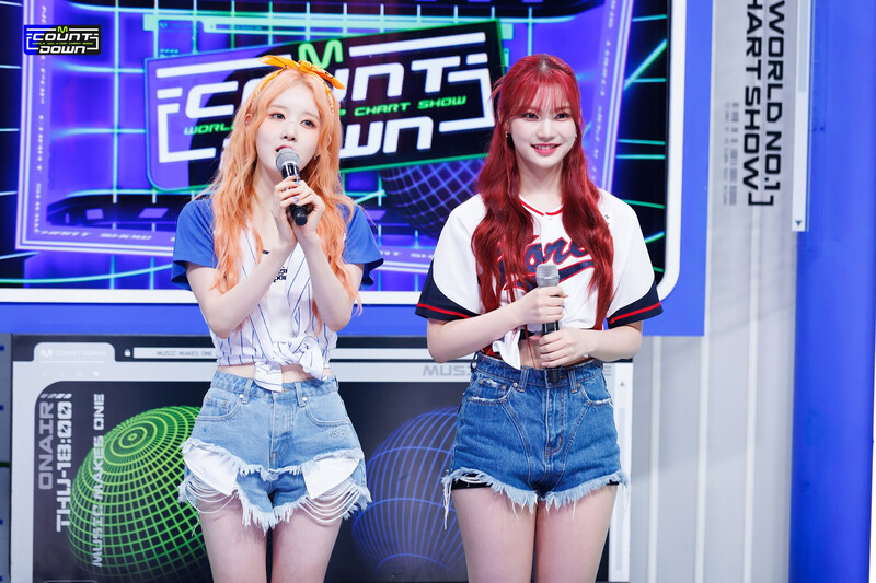 230824 STAYC Sieun & Isa - Special MCs at M COUNTDOWN documents 5