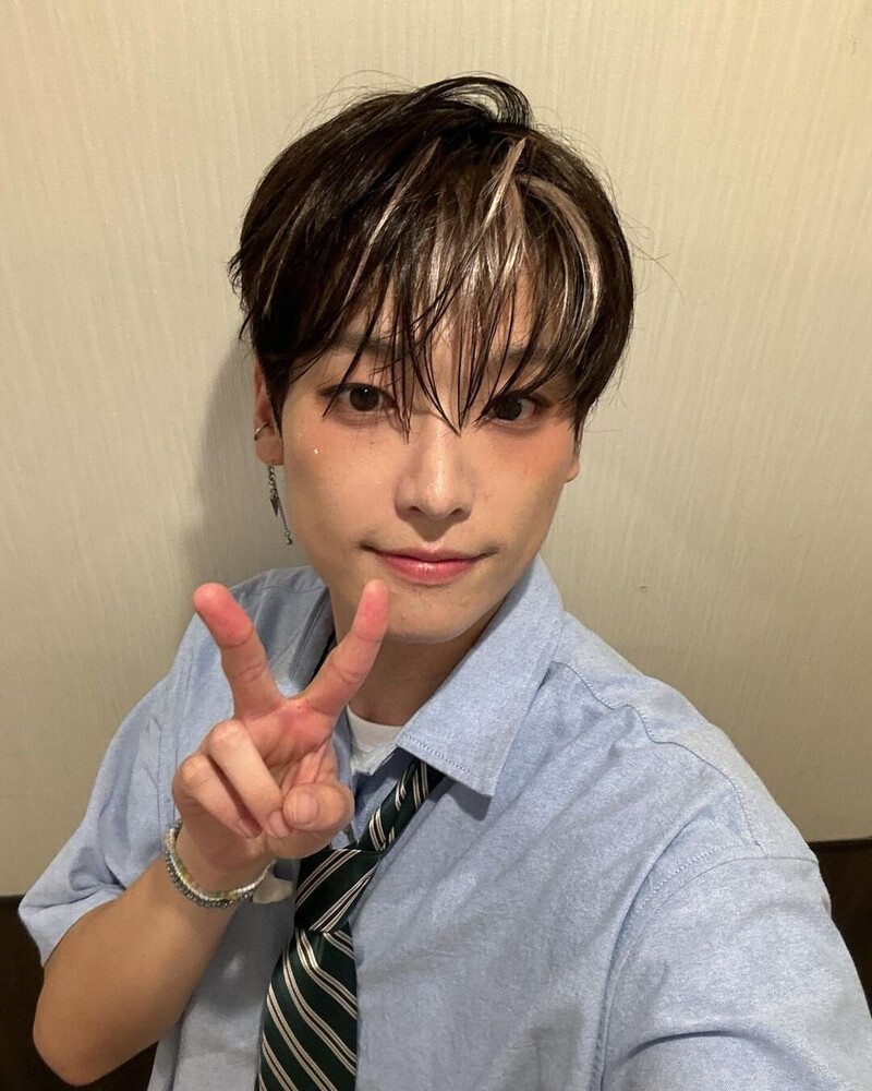 240602 - Inseong Instagram Update documents 5