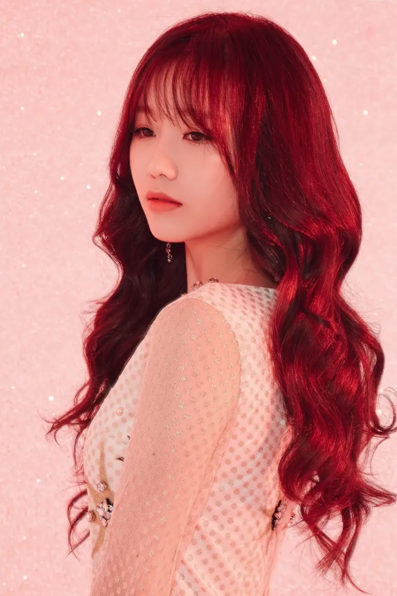 Lovelyz_Sujeong_Fall_in_Lovelyz_1.jpg