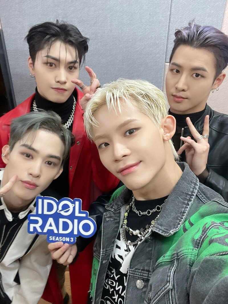230104 Idol Radio Twitter Updates with TO1 + ATEEZ Hongjoong and Yunho documents 2