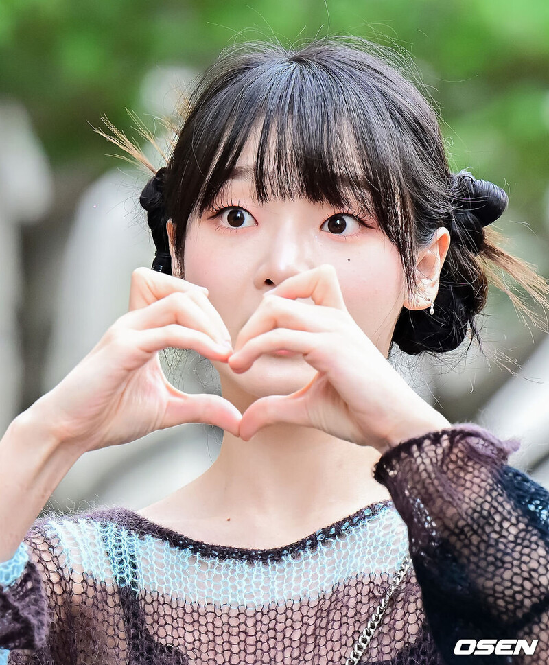 230804 Oh My Girl Seunghee at KBS Building for Music Bank Rehearsals documents 2