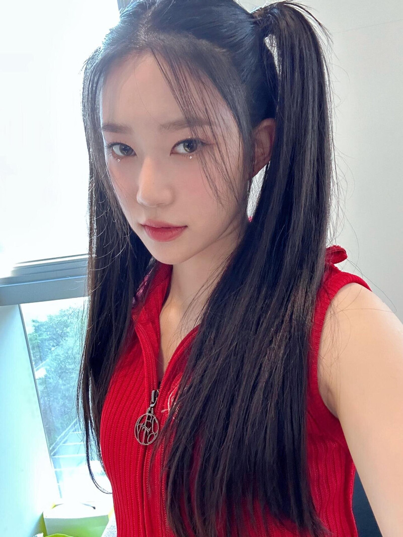 230819 -  JEONGEUN UNDISCLOSED PICTURE documents 1