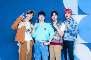 211003 SBS Twitter Update - AB6IX at Inkigayo Photowall