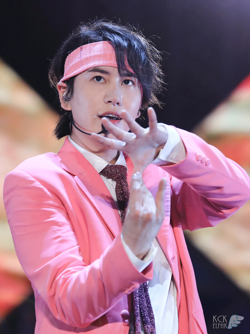 200118 Super Junior Kyuhyun at SS8 in Macau (Day 1) documents 14