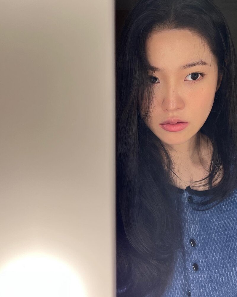 220106 Red Velvet Yeri Instagram Update documents 6