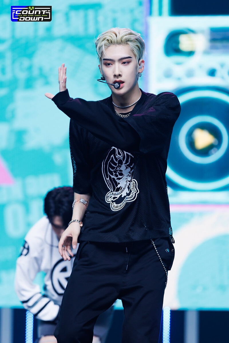 230713 ZEROBASEONE - 'New Kidz on the Block' at M COUNTDOWN documents 25