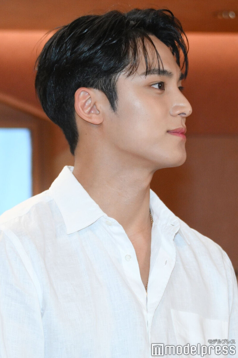 240521 SEVENTEEN Mingyu - L'OCCITANE Shibuya documents 12