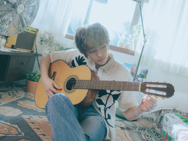 Onew The 1st Album "Circle" Concept Photos documents 8