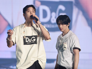 240901 LEE KNOW, SEUNGMIN AT dominATE in Seoul DAY 4