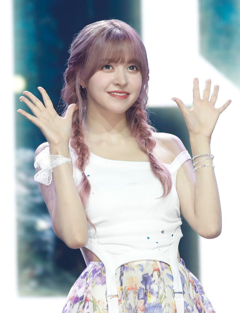 230711 NMIXX Lily - "A Midsummer NMIXX’s Dream" Comeback Showcase documents 1