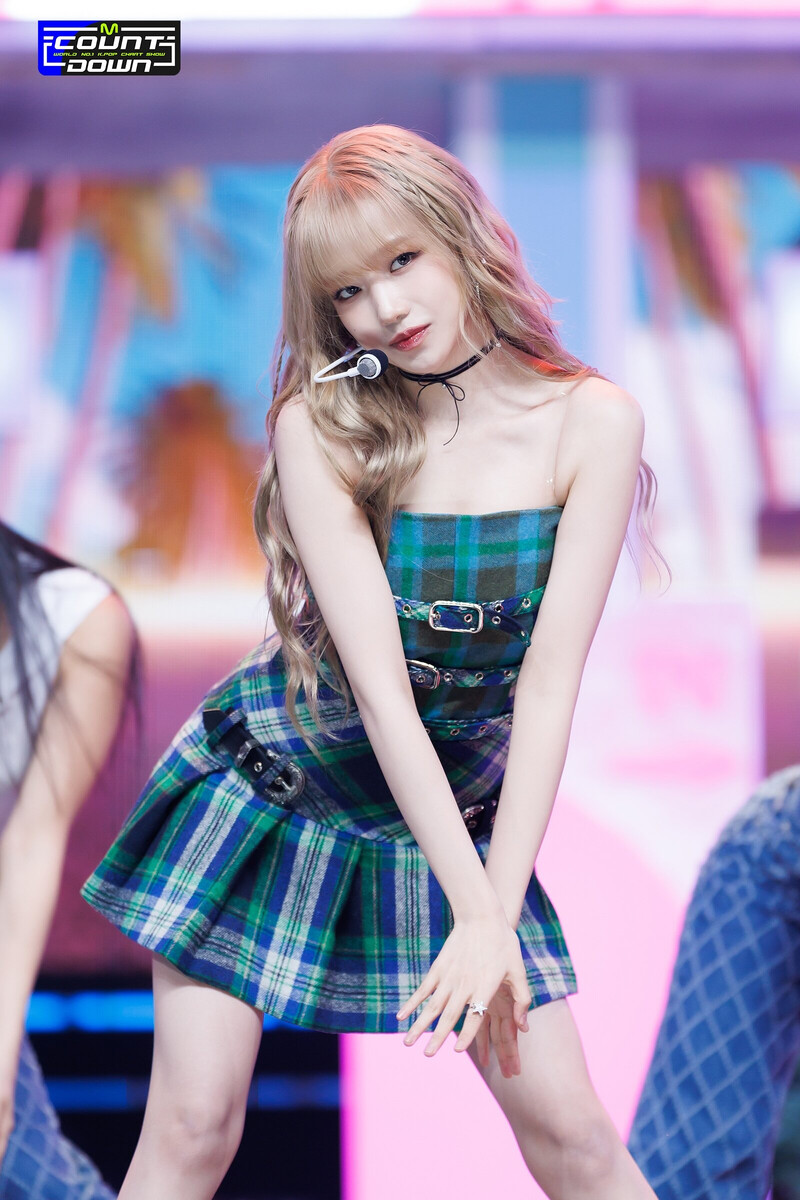 230810 JO YURI - 'TAXI' at M COUNTDOWN documents 1