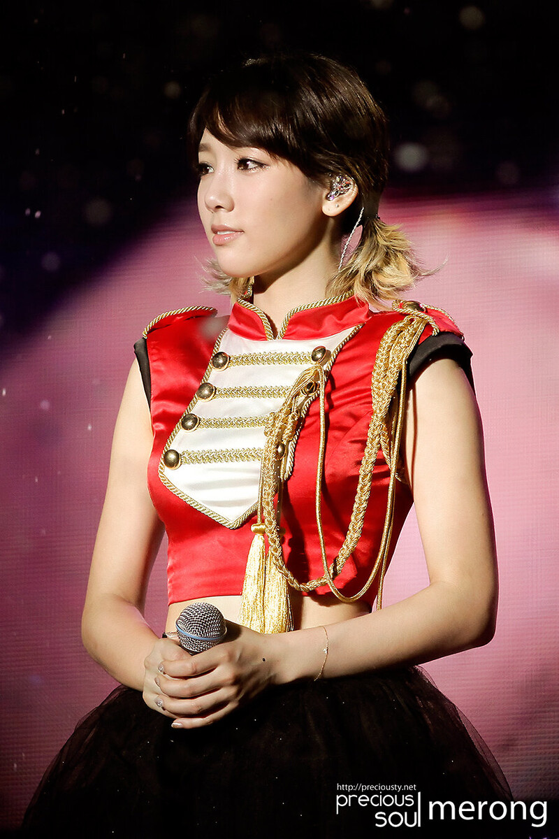 110910 Girls' Generation Taeyeon at Girls' Generation 2011 Tour in Taiwan documents 4