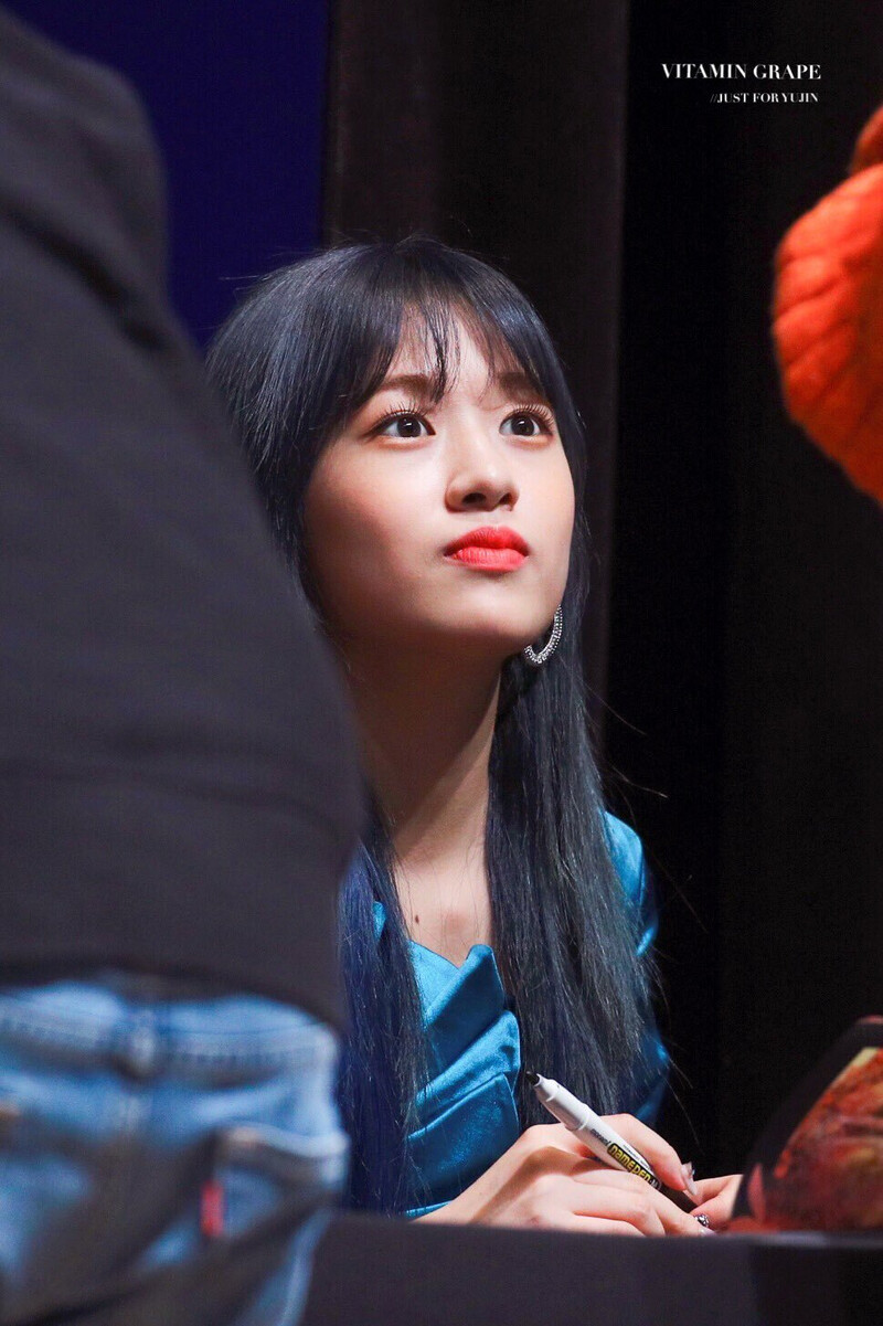 200221 IZ*ONE Yujin at BLOOM*IZ Fansign documents 19