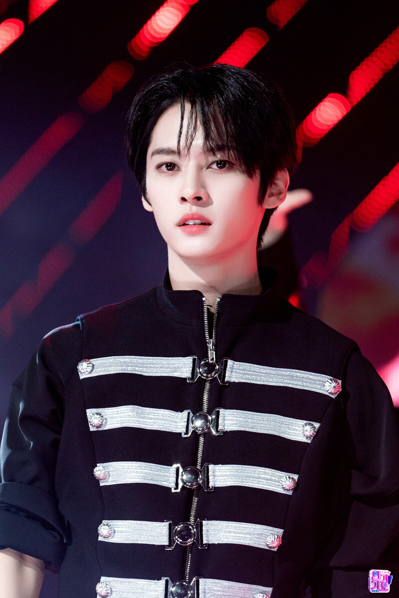 231119 Stray Kids Lee Know - 'ROCK-STAR' at Inkigayo documents 1