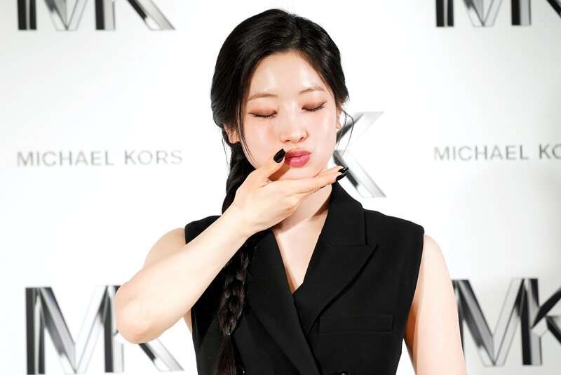 240327 - DAHYUN at Michael Kors Ginza Store Event in Japan documents 6