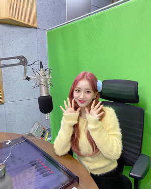 230118 StationZ89.1 Instagram Update - Sumin's STAYZ