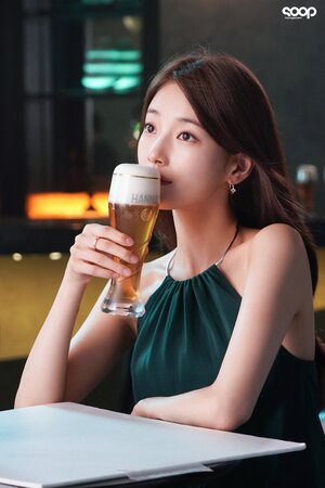 230912 SOOP Naver Post - Suzy - Hanmac Beer Ad Filming Behind
