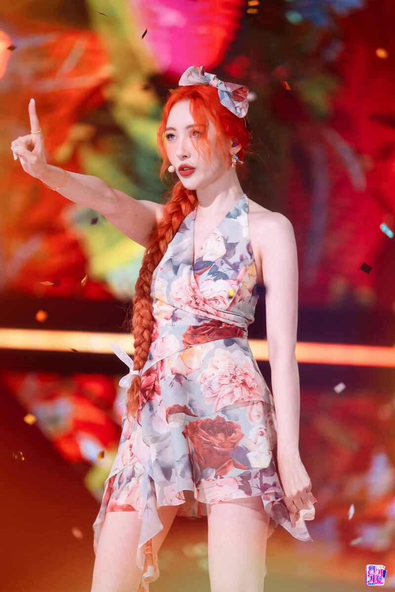 220710 Sunmi - Heart Burn at SBS Inkigayo documents 22