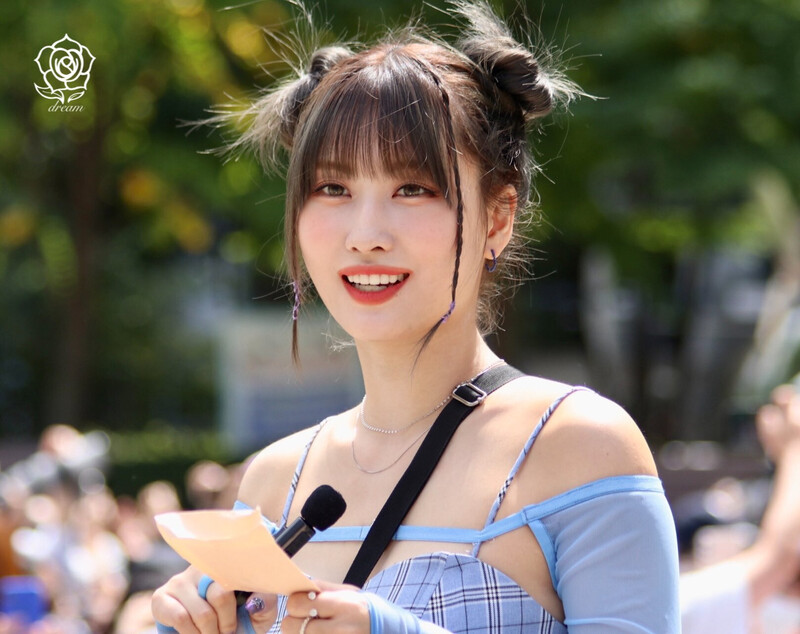 220903 TWICE Momo - Mini Fan Meeting documents 3