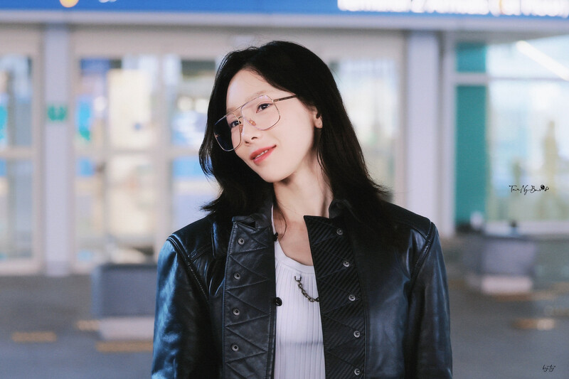 231004 Taeyeon - Incheon International Airport documents 15