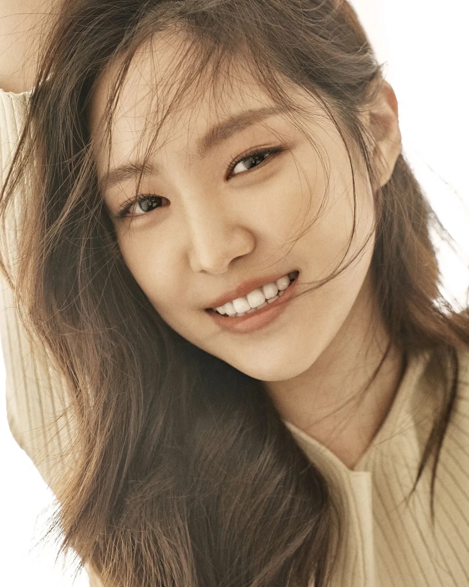 Apink's Naeun for Marie Claire magazine June 2017 issue | kpopping