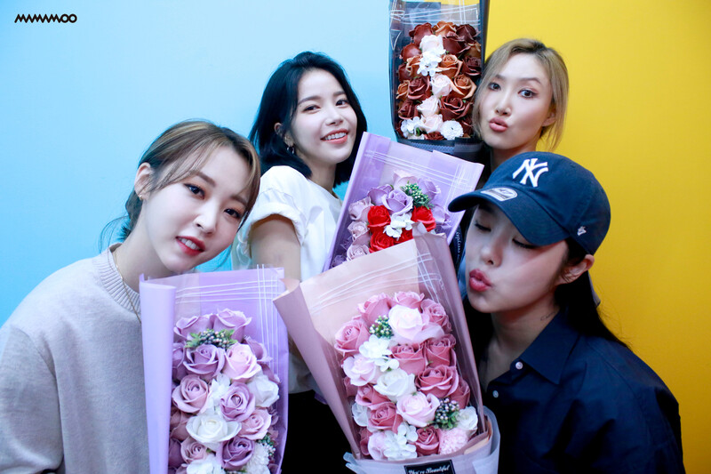 210619 MAMAMOO Cafe Update - 7th Anniversary Behind documents 3