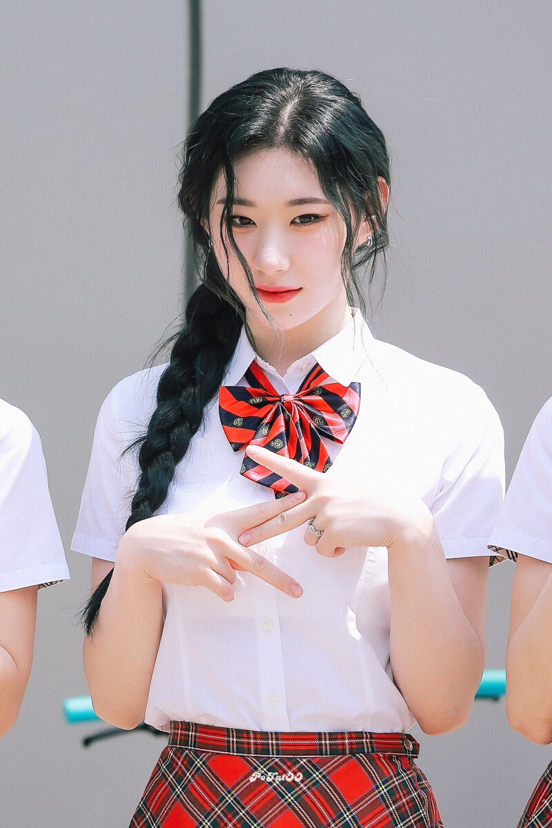 230706 ITZY Chaeryeong - Knowing Bros Commute | kpopping