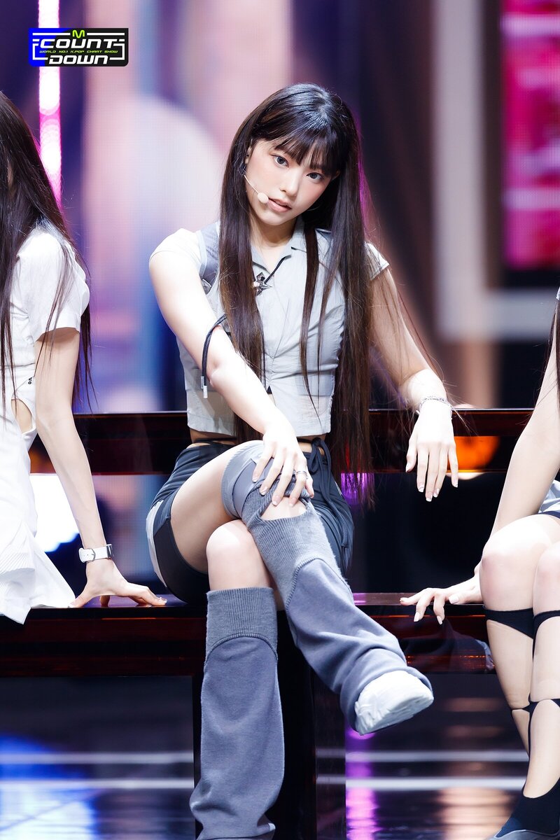 220804 NewJeans Haerin 'Cookie' at M Countdown documents 10