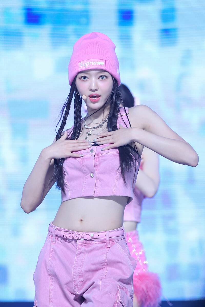 230802 OH MY GIRL YooA - 'Celebrate' at Show Champion documents 10