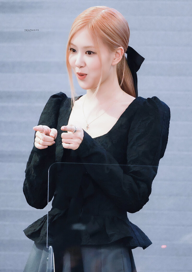 220925 BLACKPINK Rosé - Fansign Event documents 4