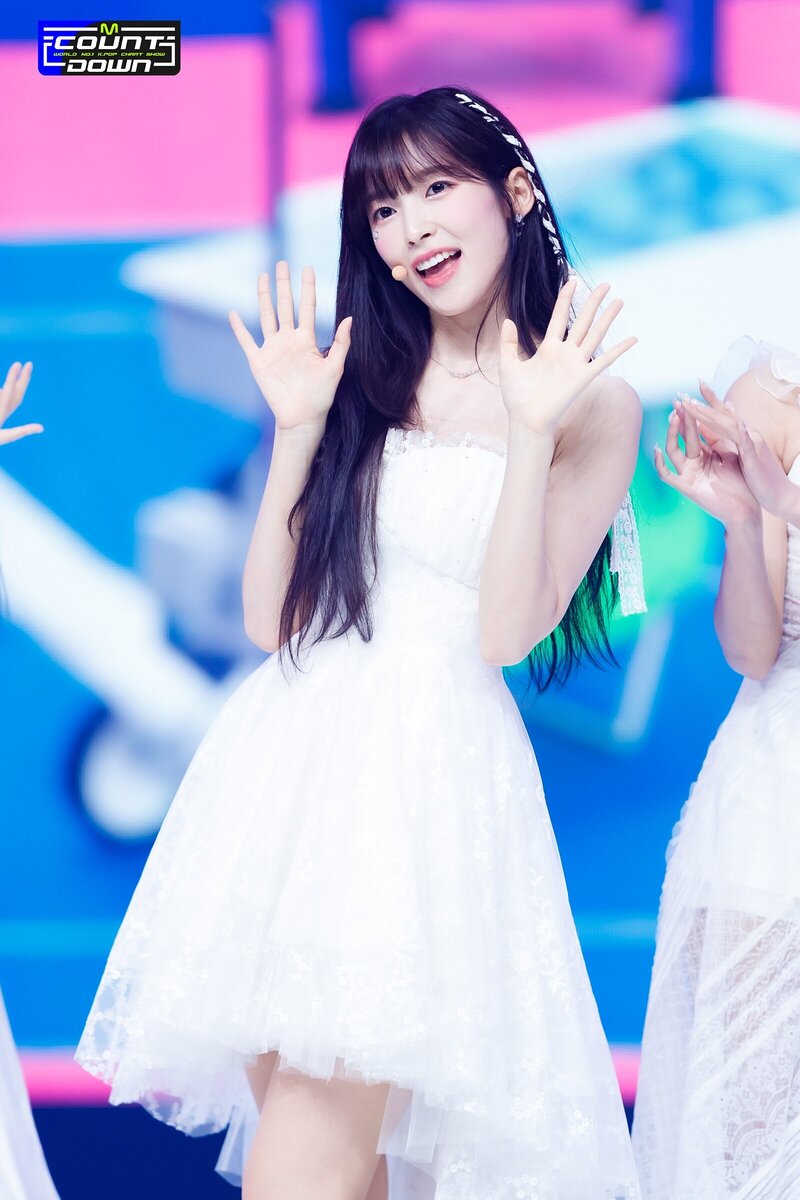 230803 OH MY GIRL Arin - 'Summer Comes' at M COUNTDOWN documents 12