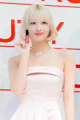 241013 TWICE Momo - Allure K-Beauty Fair in Tokyo