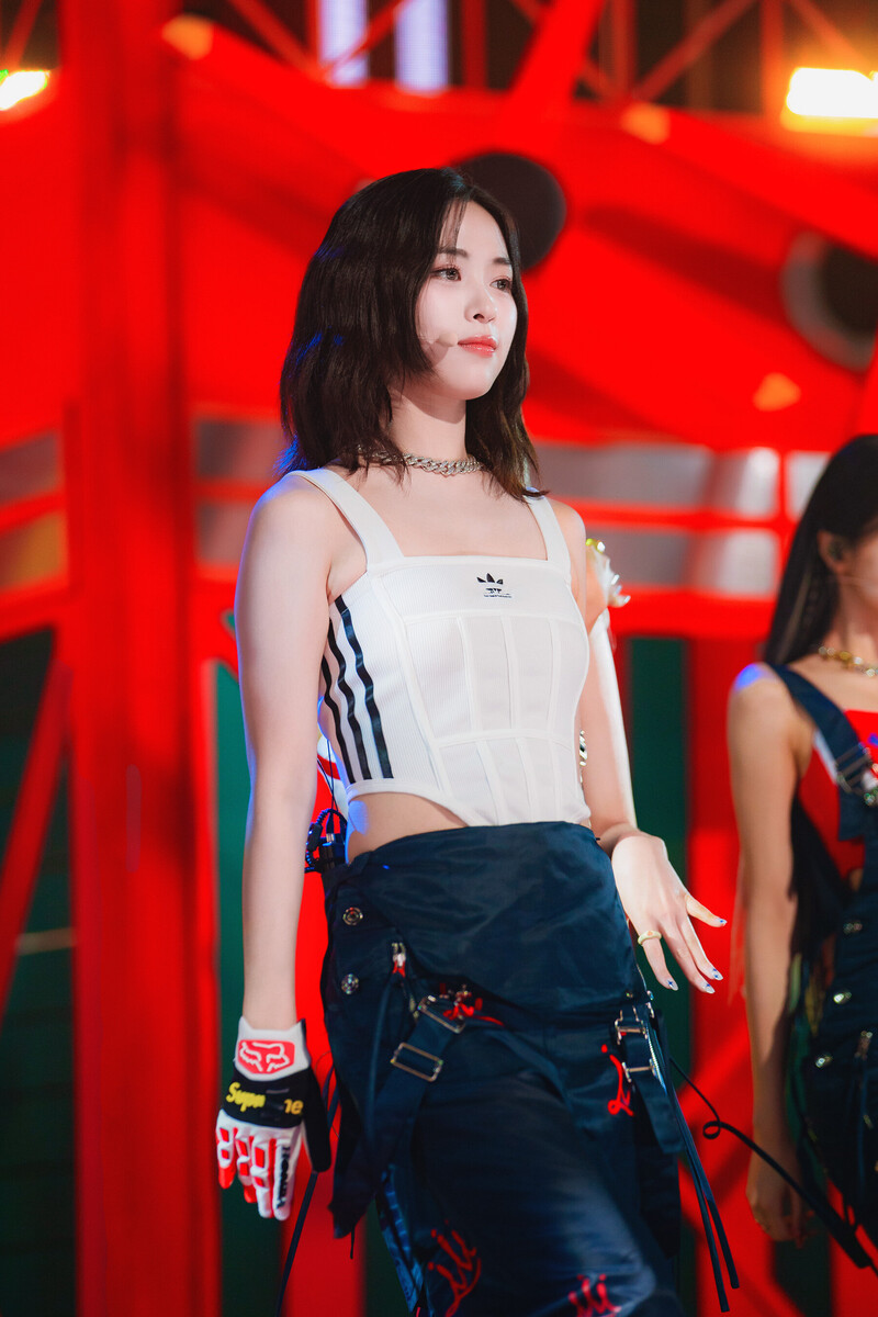 230806 ITZY Ryujin - ‘CAKE’ at Inkigayo documents 1