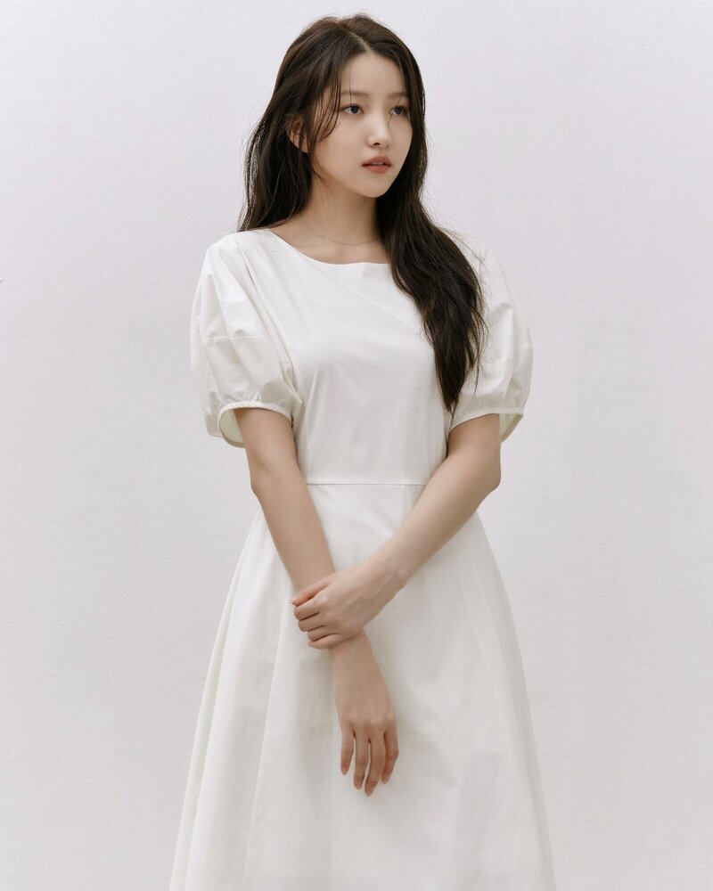 210830 IOK Naver Post - Sowon's Actress Profile Photos Behind documents 10