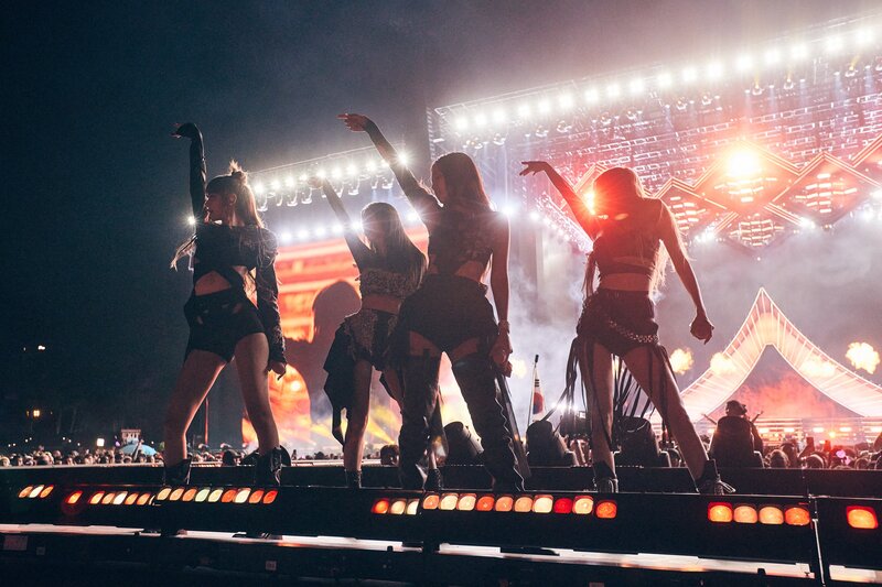 220416 BLACKPINK performing at COCHELLA Music Festival documents 5