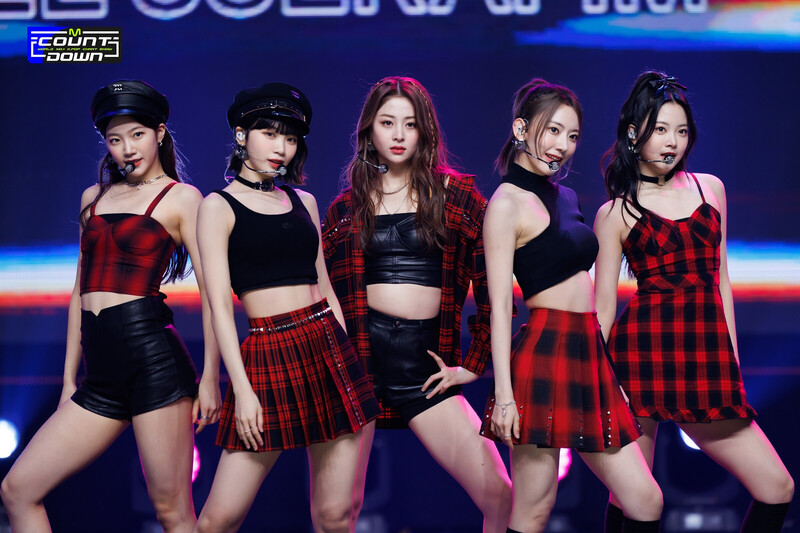 220526 LE SSERAFIM - 'FEARLESS' at M Countdown documents 11