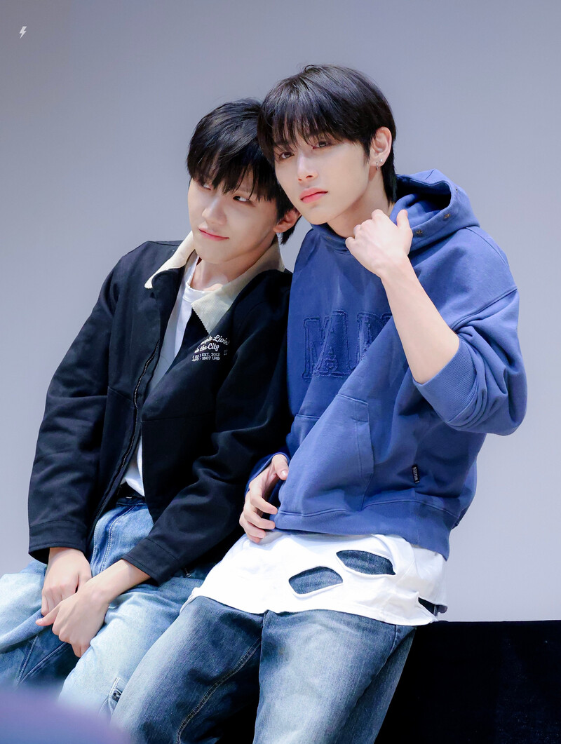 240928 Taesan, Woonhak at Withmuu Fansign documents 2