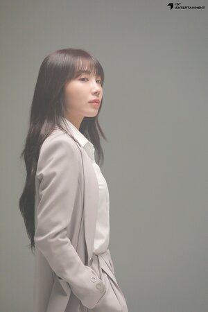 220919 IST Naver post - Apink EUNJI 'Blind' drama Poster shoot and Production presentation behind